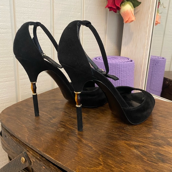 Gucci Black Suede Ankle Strap Peep Toe Bamboo Heel Stilettos Size EU 39.5 US 9.5 - Picture 8 of 9